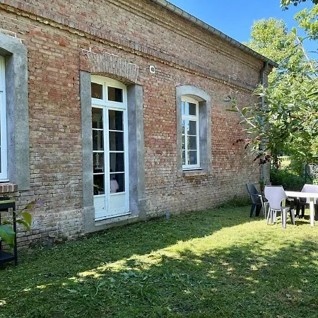 La Favorite - - Chateau Le Bas Bleu Daire